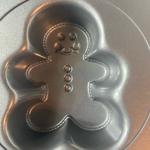 WILTON Christmas Nonstick Baking Mini Cake Pan X-Mas Tree Gingerbread Man - Picture 3 of 6